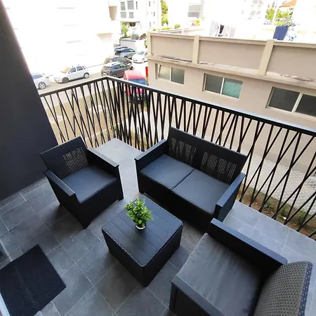 Johnny 2 Appartement *